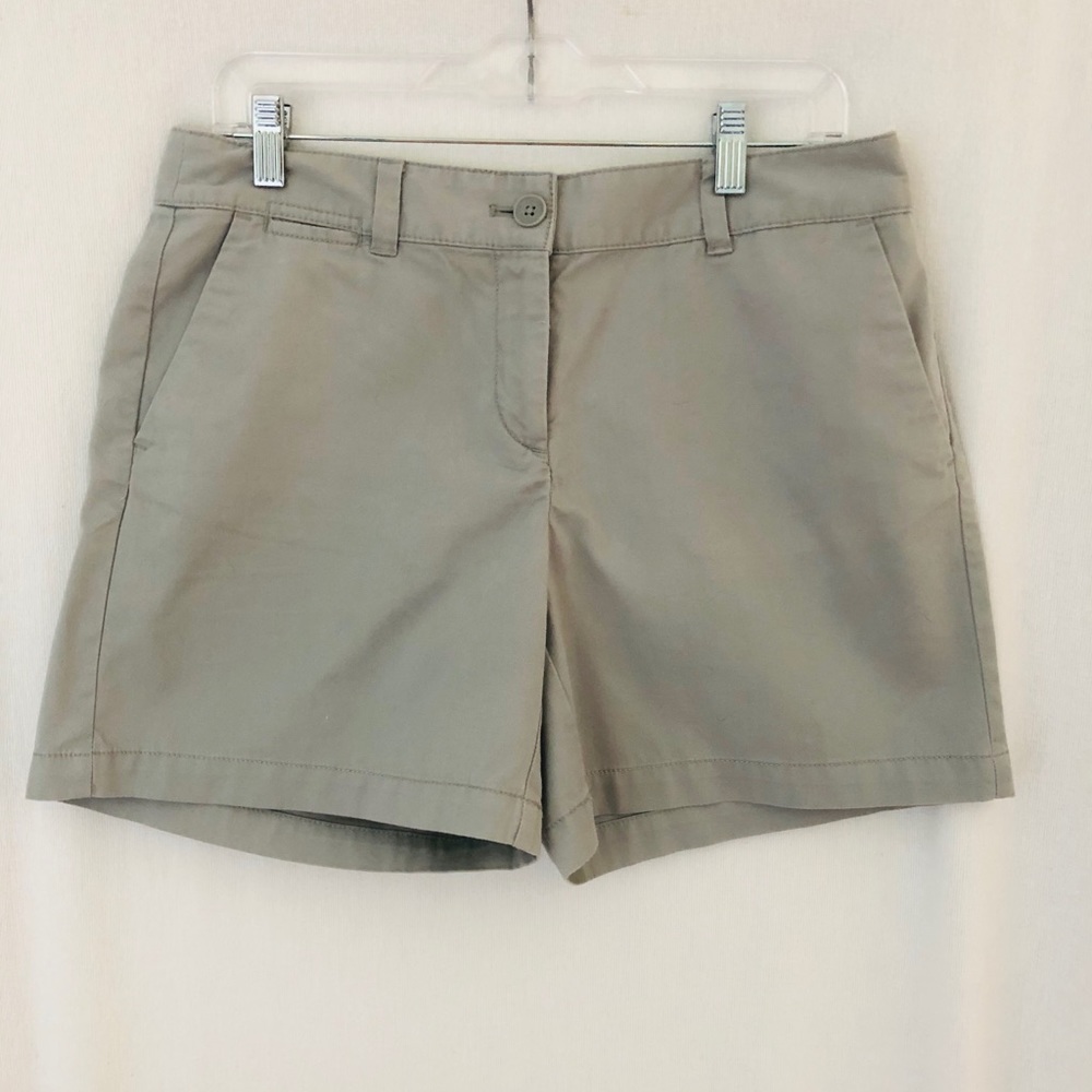 Ann Taylor Loft size 6 grey shorts